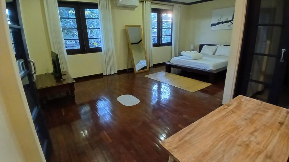 Sayan Rooms - Upper Level, Quiet & Private Apartment in Abiansemal
