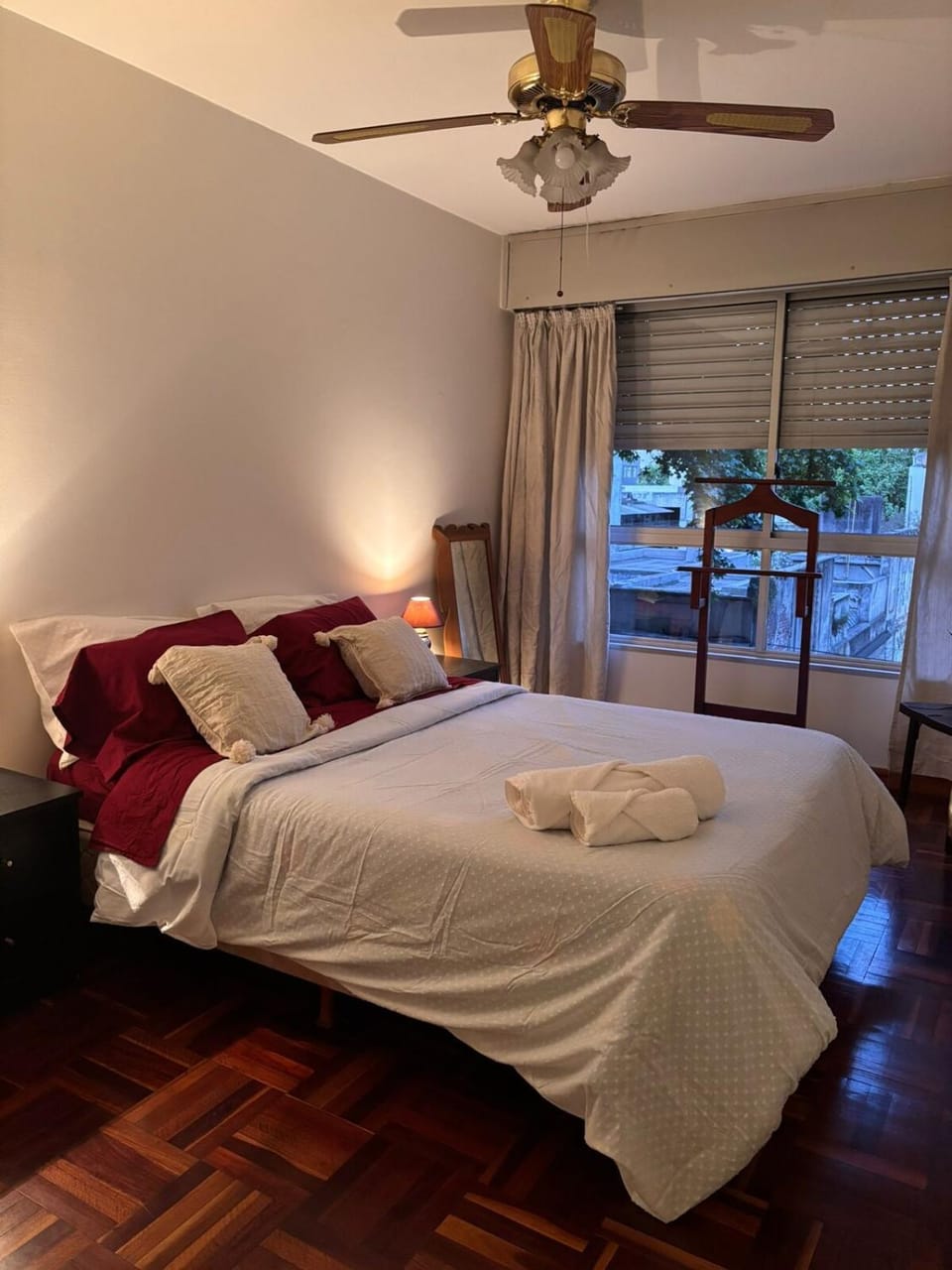 Bright - Cozy - Spacious Downtown MVD - Sleeps 4 Apartment in Montevideo Department, Uruguay