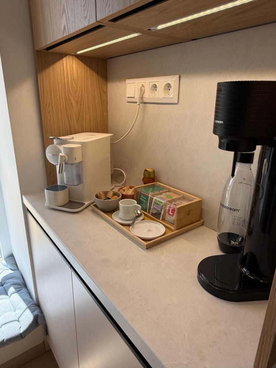 Coffee/tea facilities, Kitchen or kitchenette