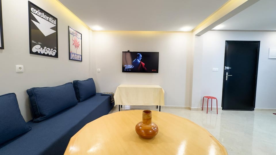 TV and multimedia, Living room, Seating area