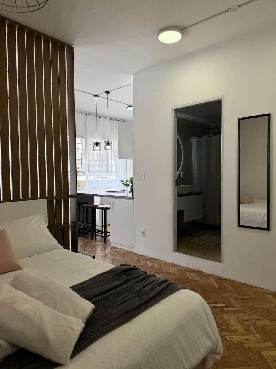 Spacious Studio in heart of Old Town - Fits 4 ppl Apartment in Montevideo Department, Uruguay