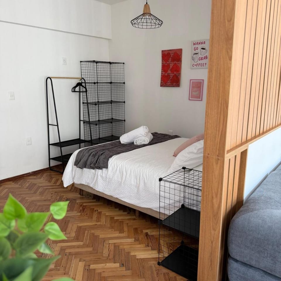 Spacious Studio in heart of Old Town - Fits 4 ppl Apartment in Montevideo Department, Uruguay