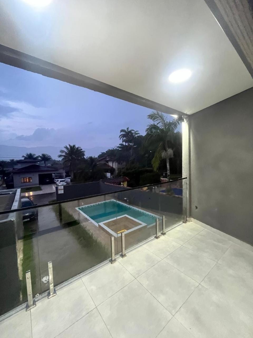 Casa com Piscina e Hidro a 900m da Praia em Boracéia House in Bertioga