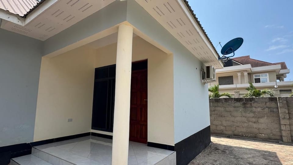 AZI Ununio Cozy Studio 1BR Apartment at Ununio Beach Apartment in City of Dar es Salaam