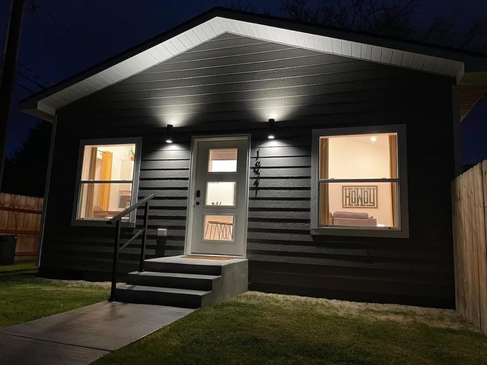 Property building, Night