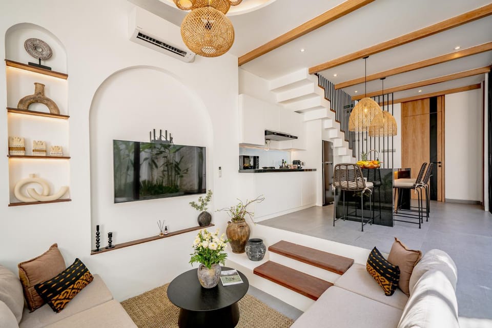 TV and multimedia, Kitchen or kitchenette, Living room, Seating area, Dining area