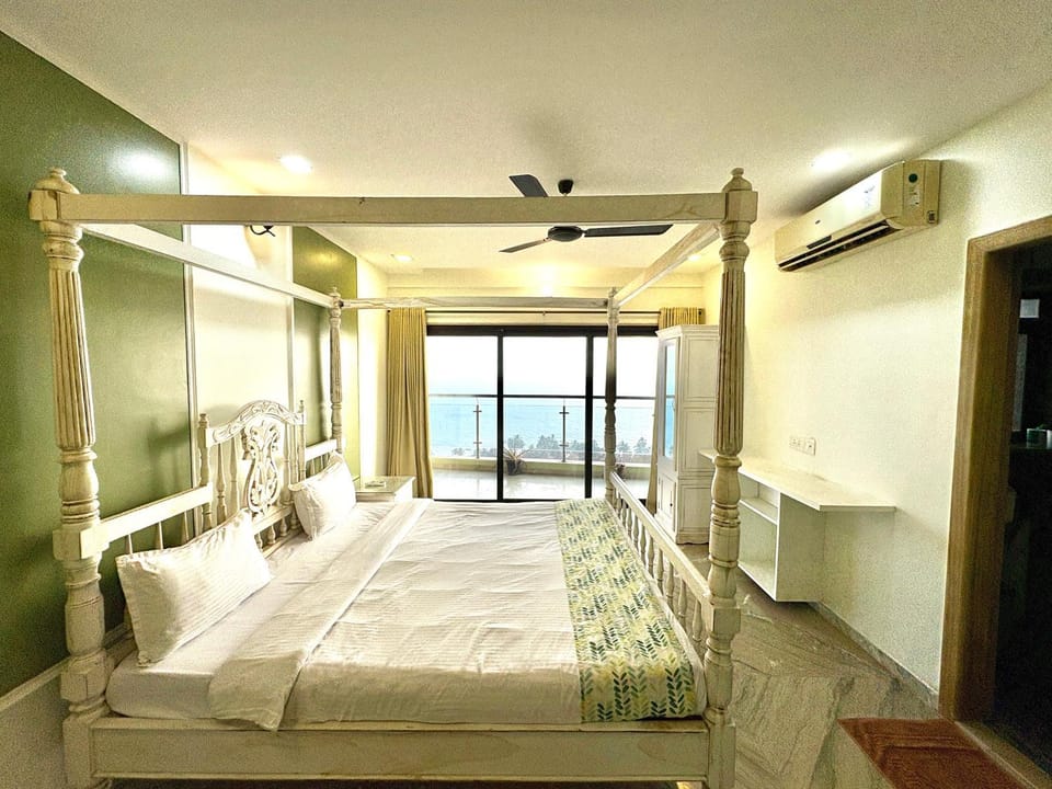 Bed, Bedroom, air conditioner