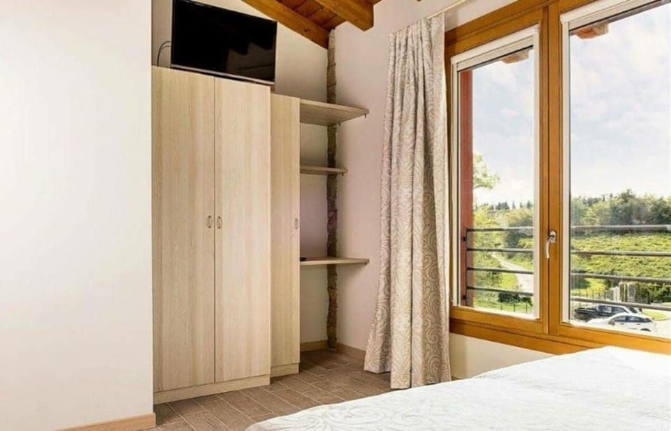 Azienda Agricola Rovertondo Farm Stay in Lake Garda