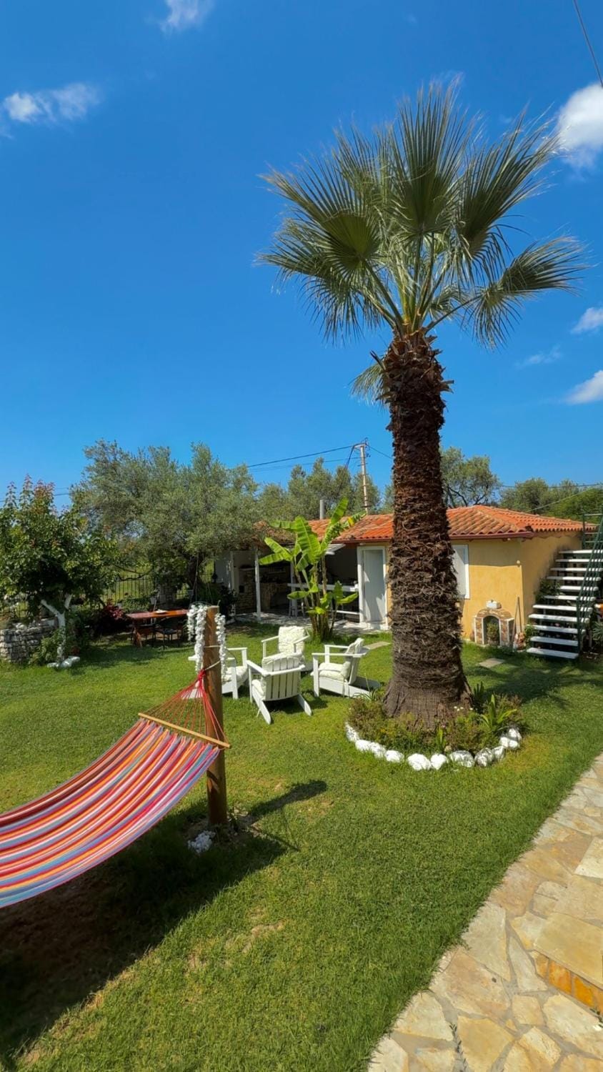 Green House Bed and Breakfast in Vlorë County, Albania