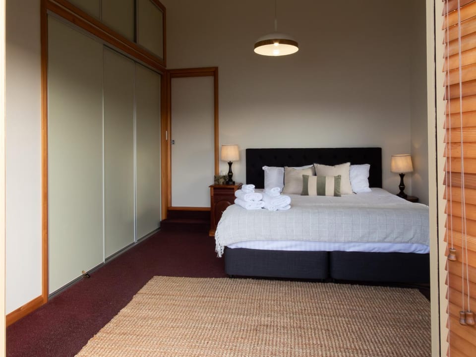 Breathtaking Views - 3 Bedroom House House in South Bruny