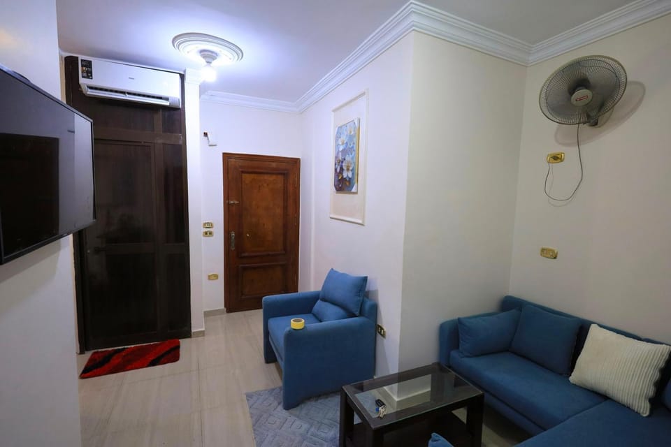 2BR Prime Location near Gastroenterology Center Apartment in Egypt