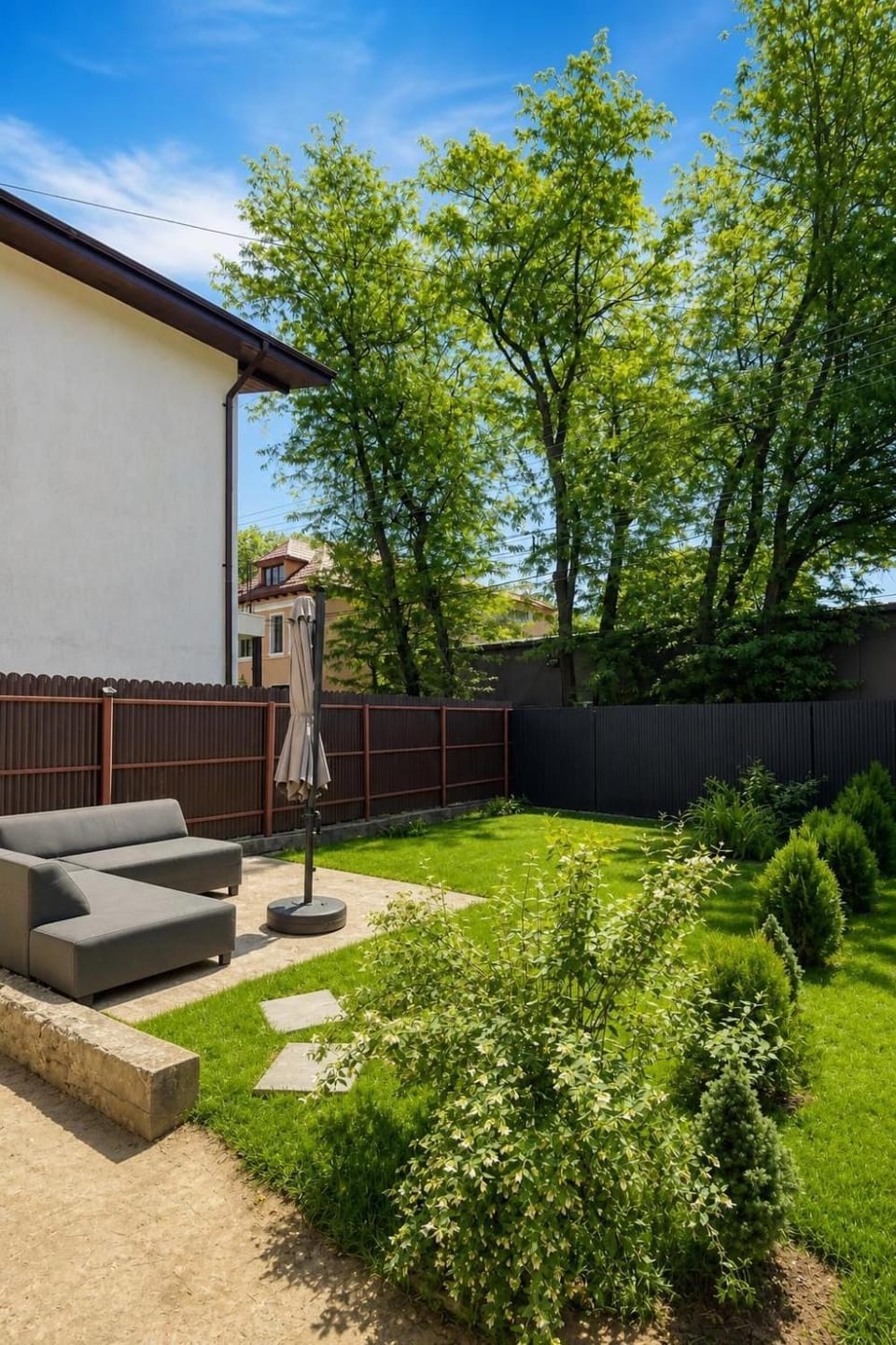 Property building, Garden