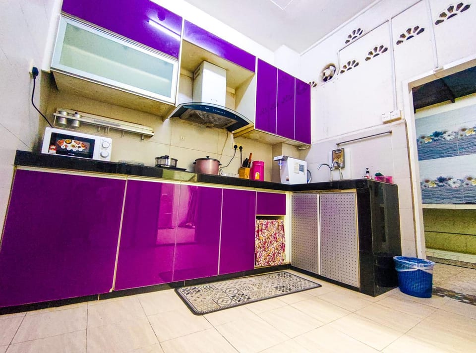 Spacious 8-Bedroom House BBQ Event at Kajang by HCK House in Negeri Sembilan, Malaysia