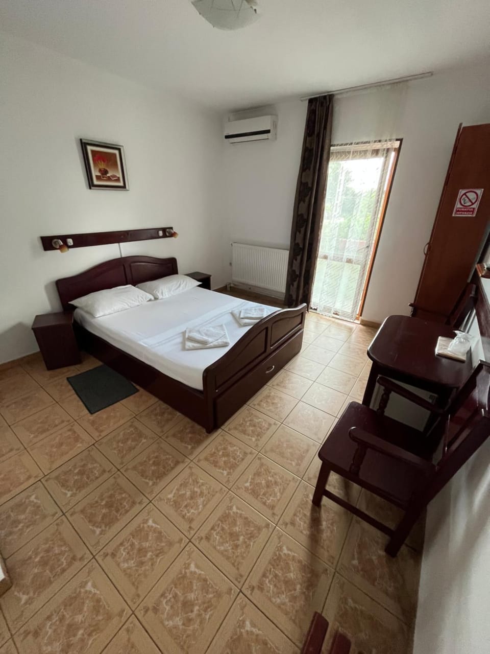 Vila EROS Bed and Breakfast in Romania