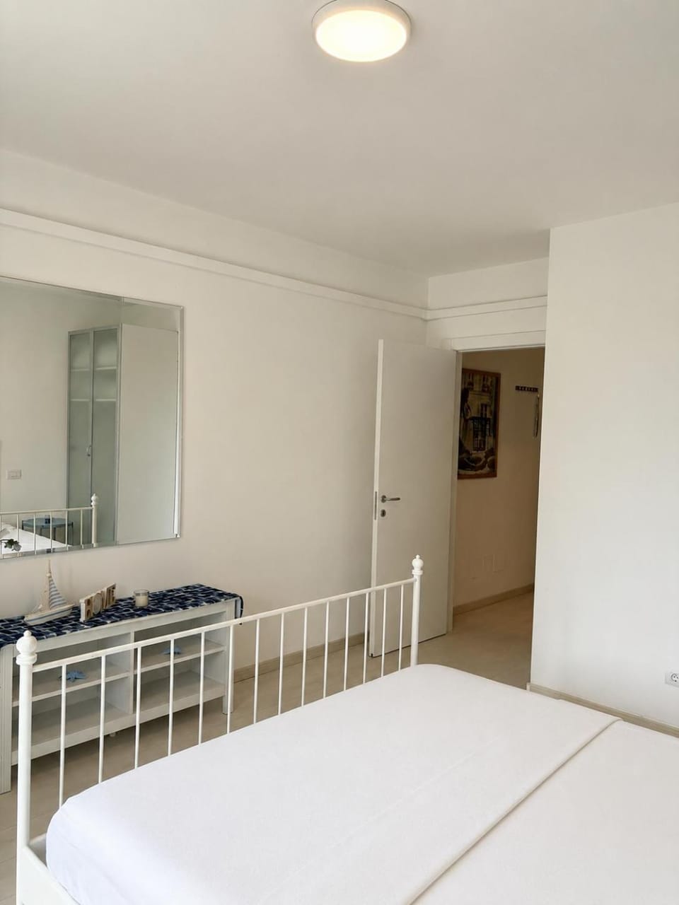 Bedroom, wardrobe