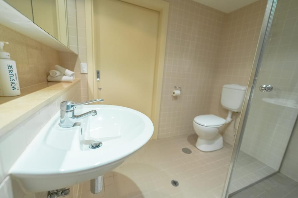 Gorgeous Studio on Glenelg Beach! Apartment in Adelaide