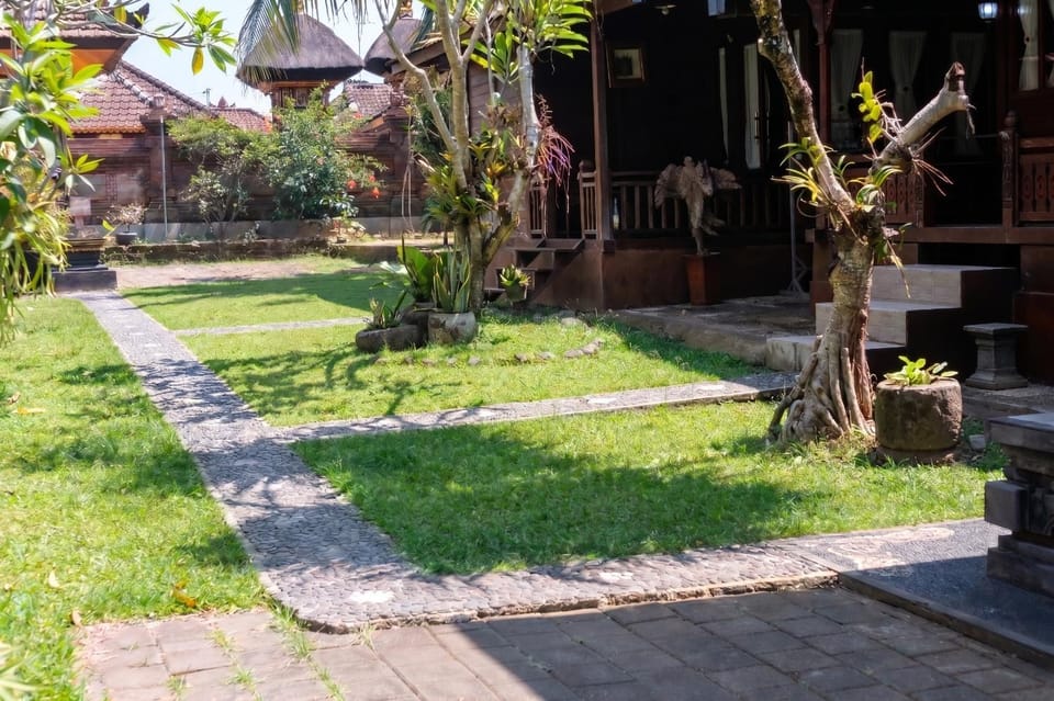 Day, Garden view