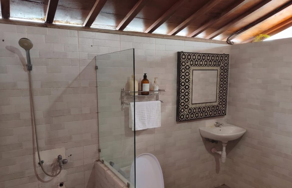 Property building, Bathroom