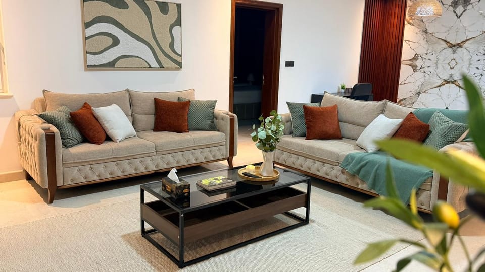 Living room, Seating area
