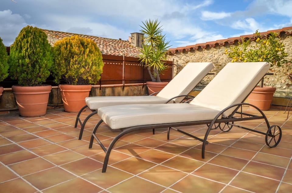 Patio, sunbed
