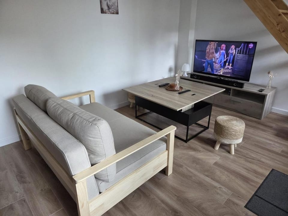 Charmant logement rénové aux portes d Honfleur House in Honfleur