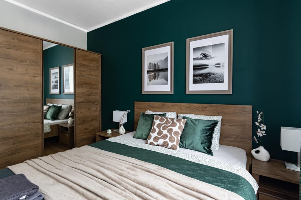 Bed, Bedroom, wardrobe