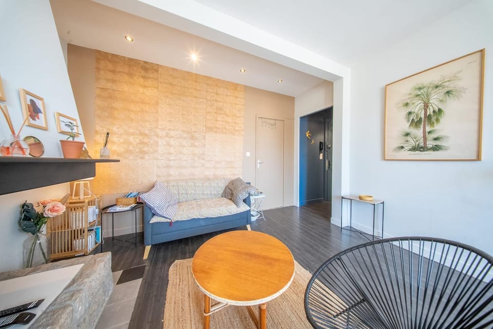 Cocon Cosy avec Grande Terrasse & Parking Apartment in Vannes