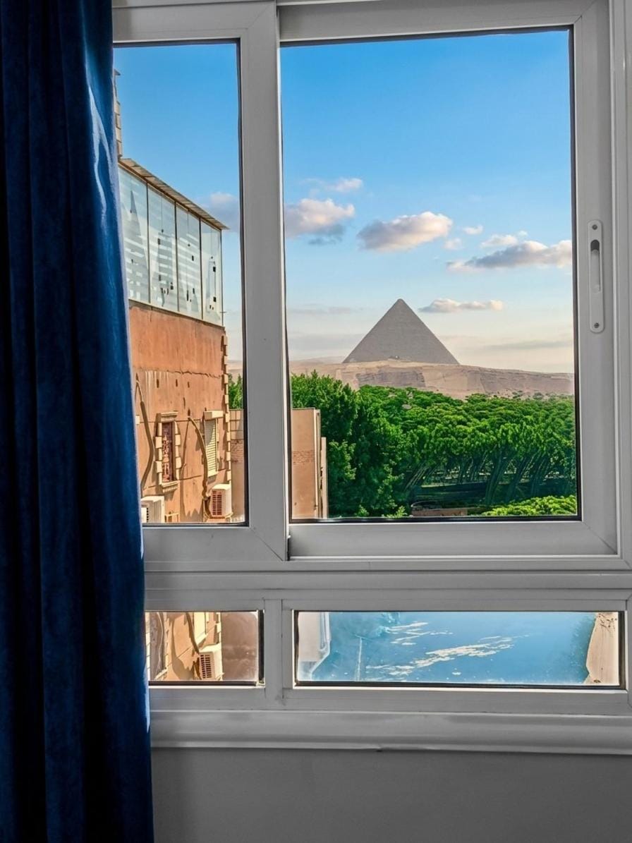 Giza Pyramids Osman's House Bed and Breakfast in Egypt