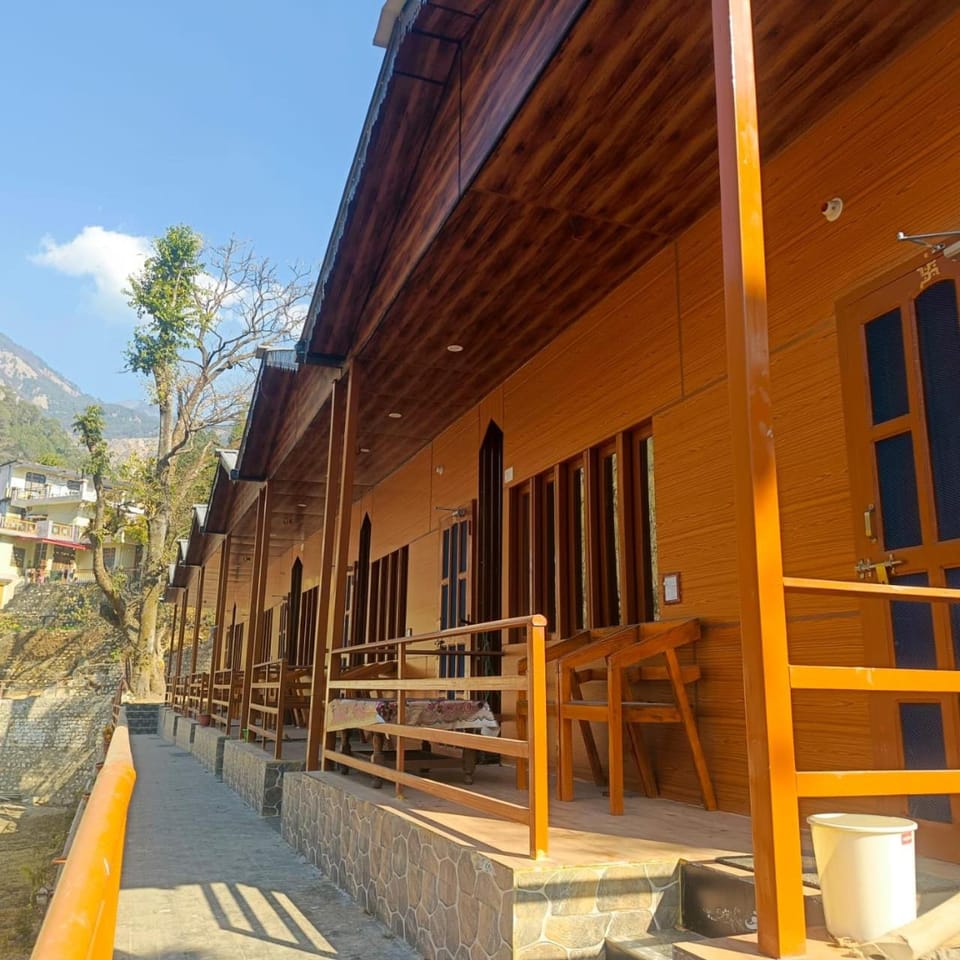 Trigun pahadi hub home stay Vacation rental in Uttarakhand