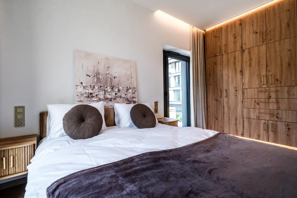 Bed, Bedroom, wardrobe