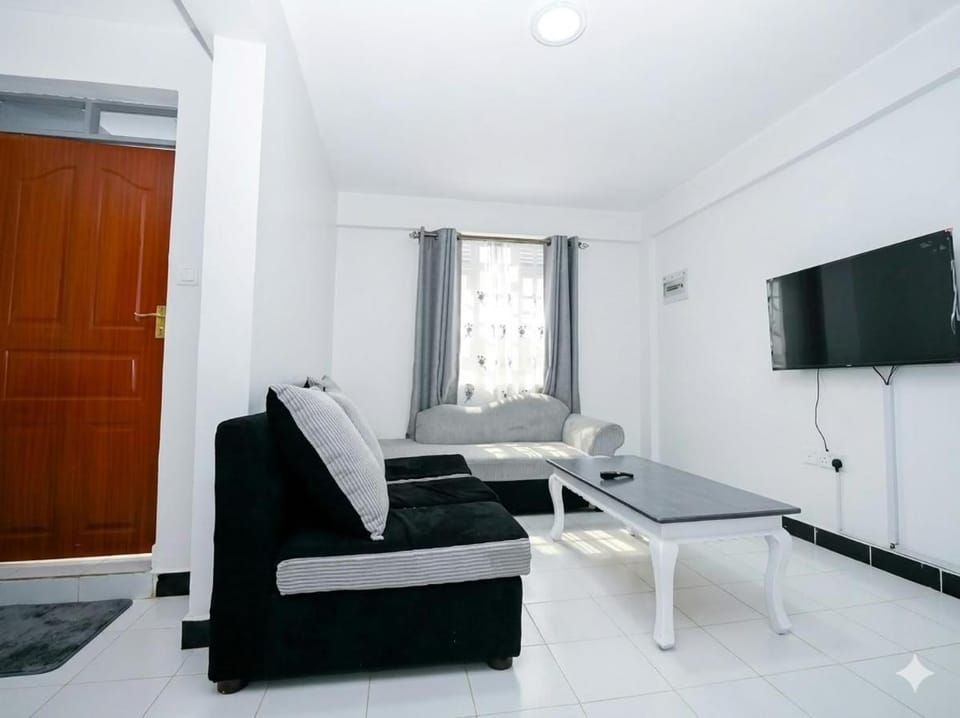 White House Suites Bed and Breakfast in Kenya