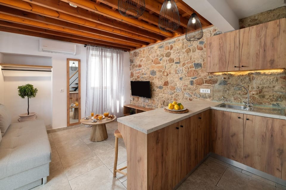 Living room, Dining area, kitchen