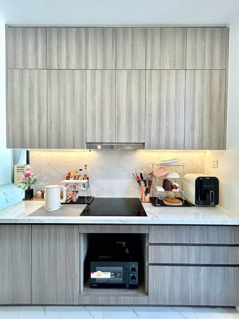 Kitchen or kitchenette, stove