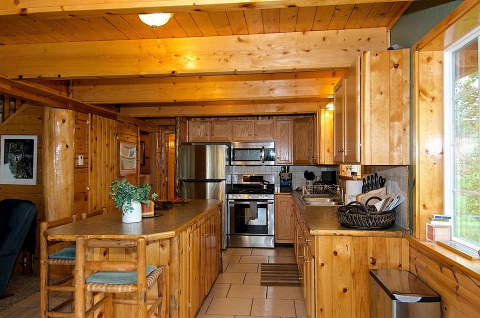 Scenic Island Park Cabin with Private Hot Tub & ATV Access Near Yellowstone, Idaho Cabin in Idaho