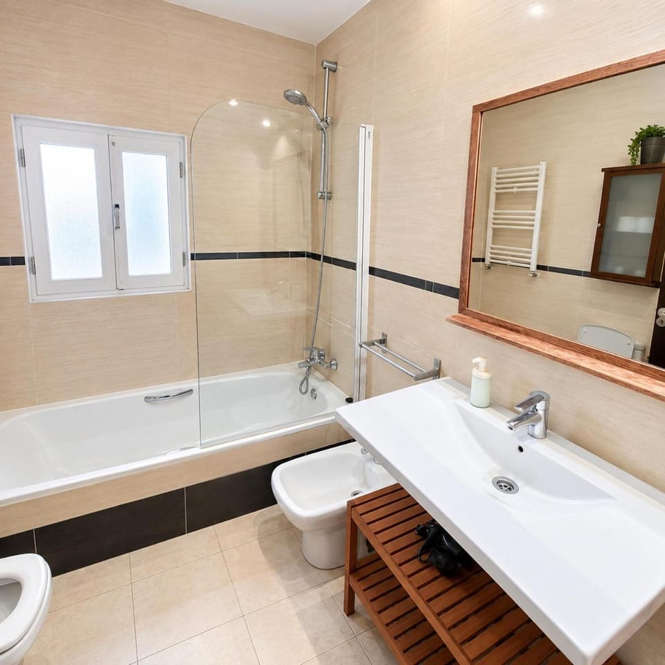 Centrally located flat in Madrid for 6 people Apartment in Centro