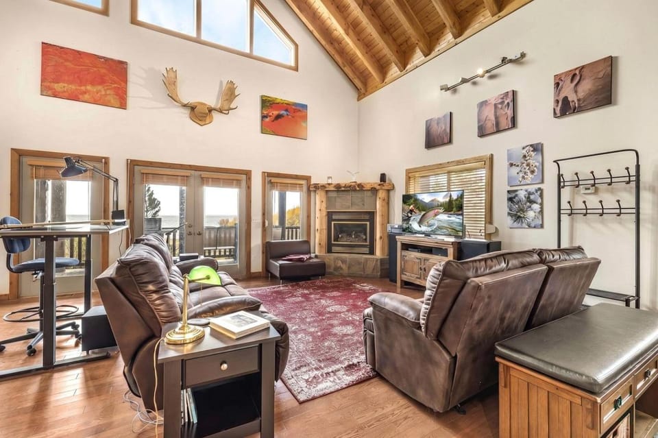 Beautiful Lakefront Cabin with Private Dock near Yellowstone in Island Park, Idaho Cabin in Henrys Lake
