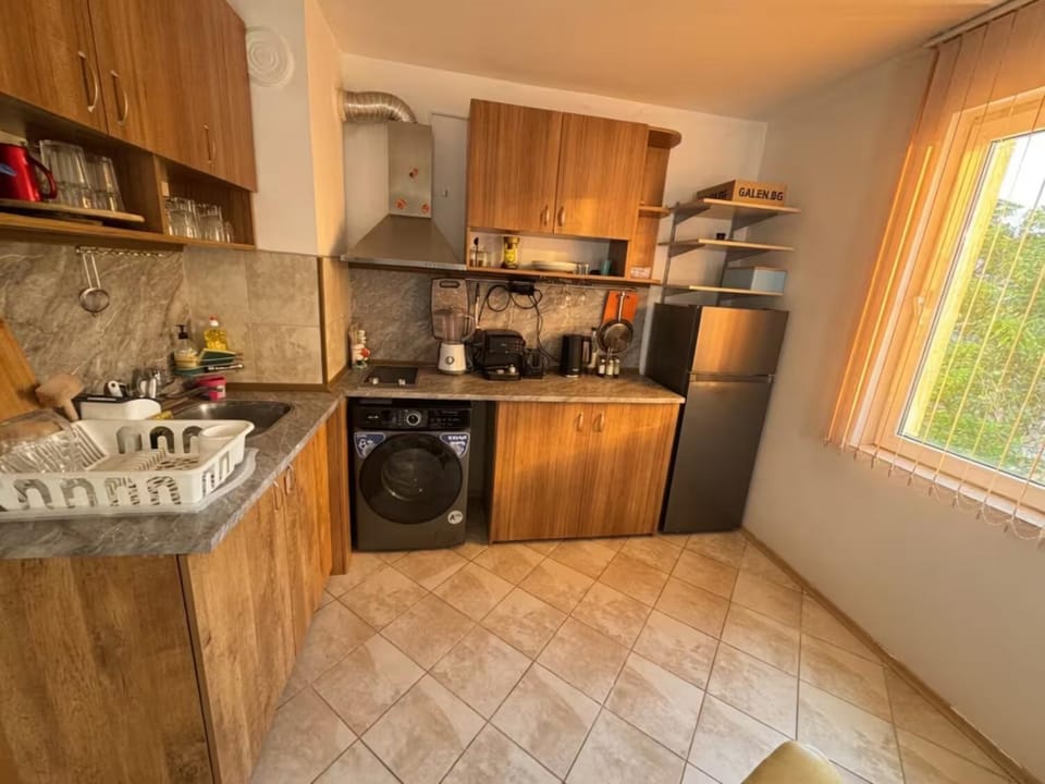 Coffee/tea facilities, Kitchen or kitchenette, minibar, stove, toaster, washing machine