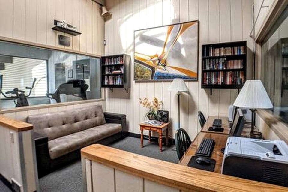Comfortable Lakes Region with Pool & Outdoor Amenities in New Hampshire House in Laconia