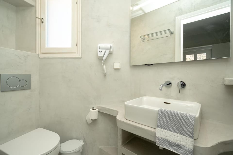Panorama Rooms House in Milos