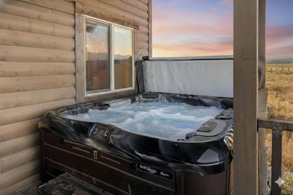Charming Mountain Home with Hot Tub & Fire Pit Escape in Island Park, Idaho House in Idaho