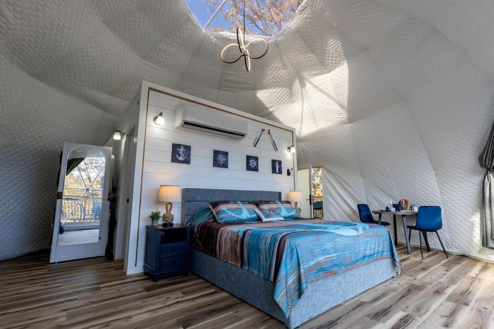 Unique Geodesic Dome with Private Dock & Hot Tub in Murray, Kentucky Luxury tent in Lake Barkley
