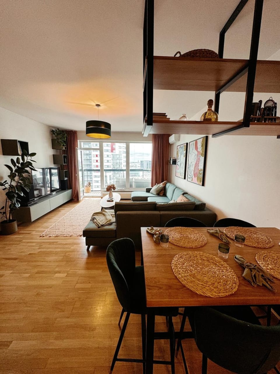 Living room, Seating area, Dining area
