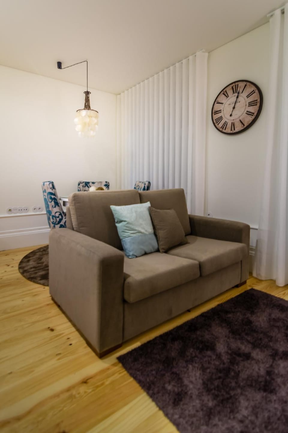 TV and multimedia, Living room, Decorative detail, Dining area
