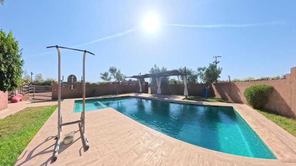 Peaceful oasis and private ranch with pool House in Marrakesh-Safi