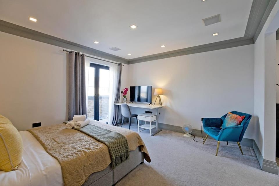 Luxury 4BR Camden Villa - Parking & Garden House in London Borough of Islington