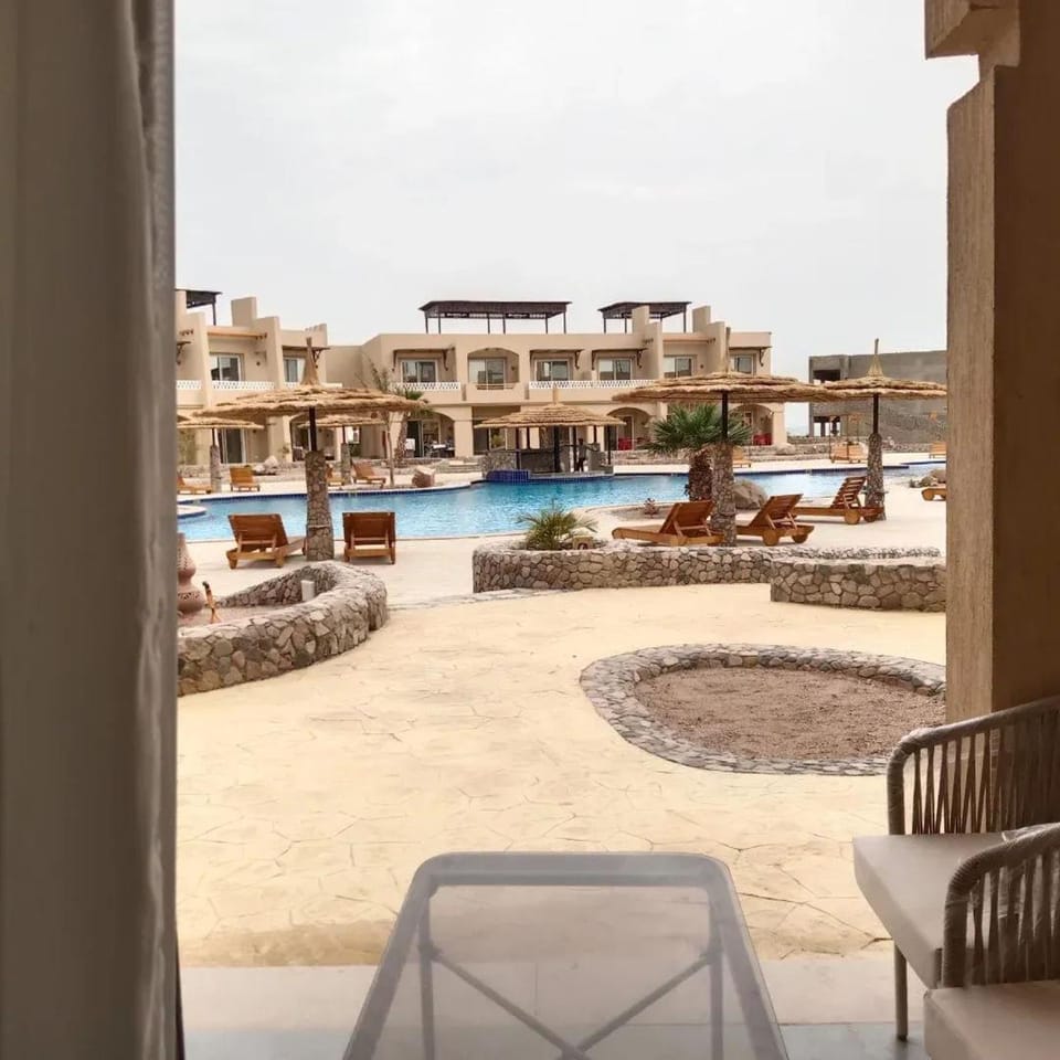 Property building, Patio, Day, View (from property/room), Balcony/Terrace, Pool view, Swimming pool, sunbed