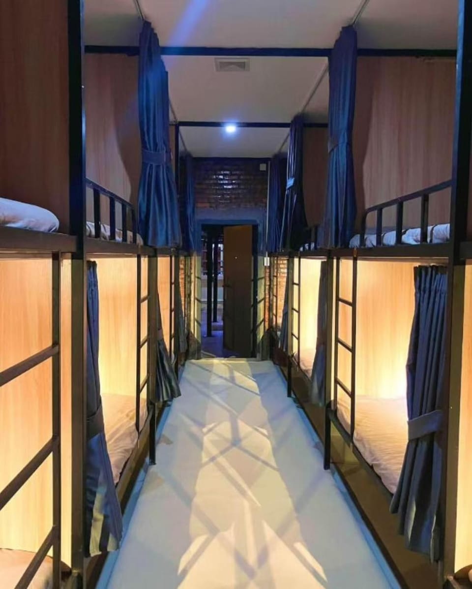 bunk bed