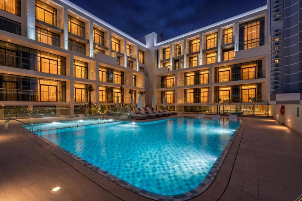 Property building, Night, Swimming pool, sunbed