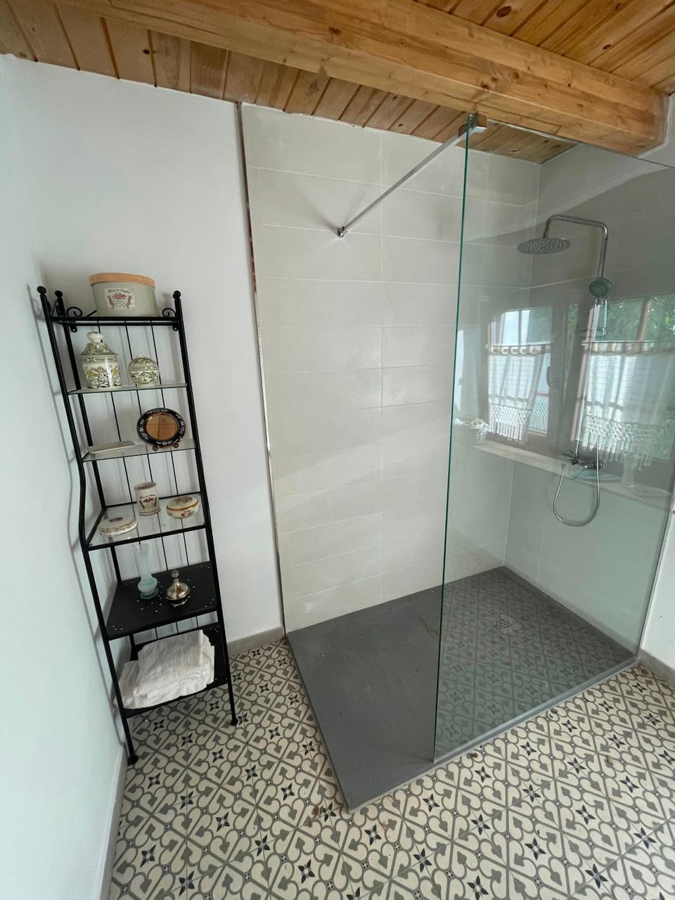 Shower, Bathroom