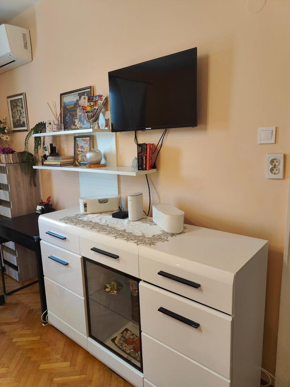MaryAnne's Place, Cozy Apartment in the Heart of Sofia Apartment in Sofia